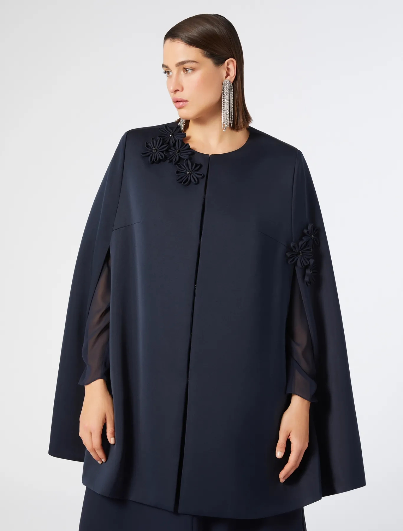 Marina Rinaldi Cape en duchesse avec broderie BLEUNUIT Best
