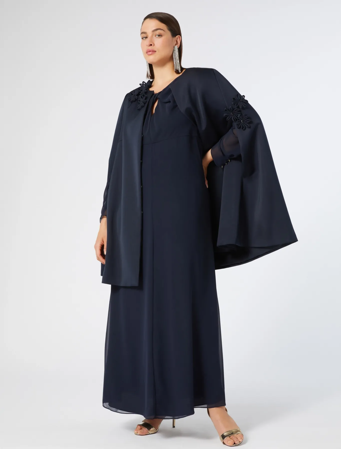 Marina Rinaldi Cape en duchesse avec broderie BLEUNUIT Best