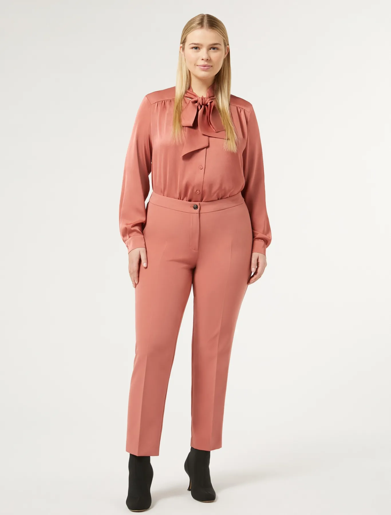 Marina Rinaldi Pantalon en sergé TERRECUITE Hot