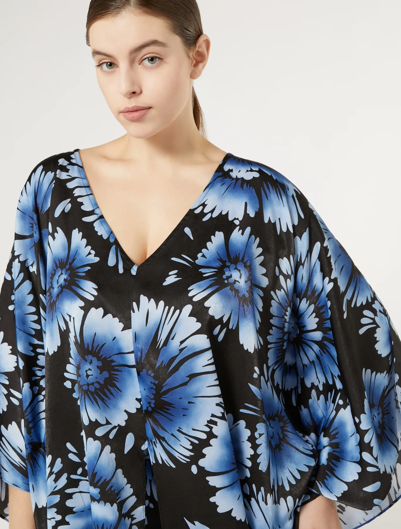 Marina Rinaldi Poncho en satin imprimé NOIR Online