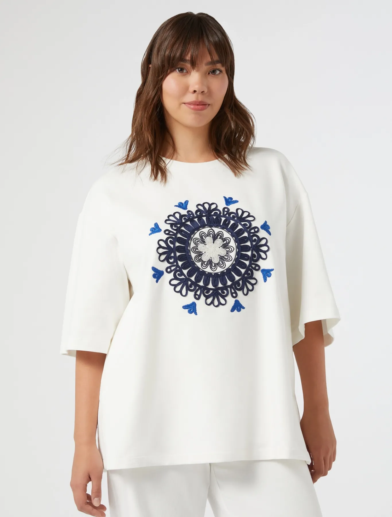 Marina Rinaldi Sweat-shirt en jersey avec broderies IVOIRE Fashion